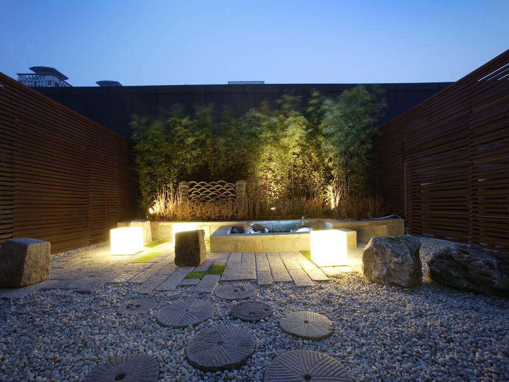 Hotel Pj Myeongdong Seoul Exterior photo