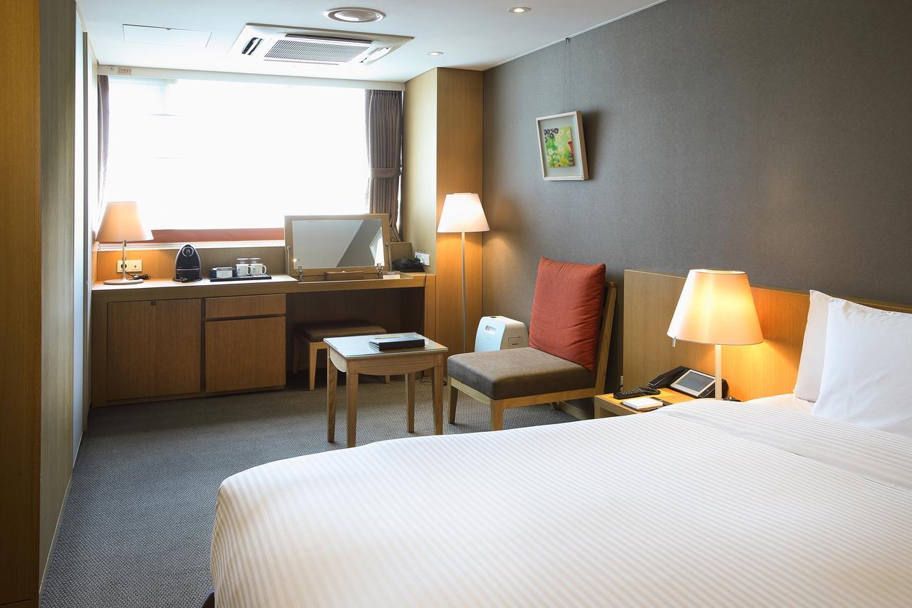 Hotel Pj Myeongdong Seoul Exterior photo